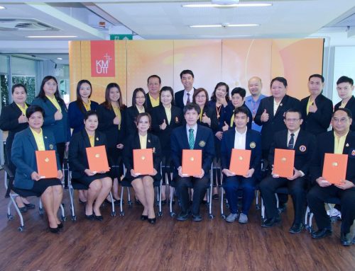 คณะวิทยาศาสตร์ มหาวิทยาลัยเทคโนโลยีพระจอมเกล้าธนบุรี (มจธ.) ลงนามบันทึกข้อตกลงความร่วมมือทางวิชาการ (MOU) ร่วมกับโรงเรียนมัธยมศึกษา 5 โรงเรียน ได้แก่ โรงเรียนปากเกร็ด โรงเรียนหอวัง ปทุมธานี โรงเรียนพระปฐมวิทยาลัย โรงเรียนประเทียบวิทยาทาน และโรงเรียนสตรีอ่างทอง